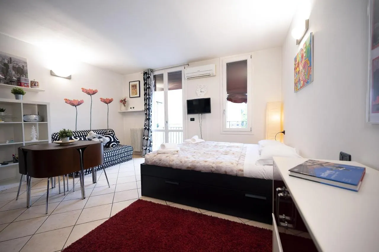 Realkasa San Felice Apartment Bologna